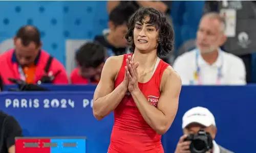 ನಮ್ಮ ಪಾಲಿಗೆ ಎಂದೆಂದಿಗೂ ನೀವೇ ಸ್ಟಾರ್ : ವಿನೇಶ್ ಫೋಗಟ್ ಅರ್ಜಿ ವಜಾಕ್ಕೆ ಬೇಸರ ವ್ಯಕ್ತಪಡಿಸಿದ ಭಾರತದ ಕ್ರೀಡಾಪಟುಗಳು