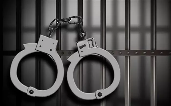 ಬೆಂಗಳೂರು | ದ್ವಿಚಕ್ರ ವಾಹನ ವ್ಹೀಲಿಂಗ್ : 33 ಪ್ರಕರಣ ದಾಖಲು, 44 ಯುವಕರು ವಶಕ್ಕೆ ಬೆಂಗಳೂರು | ದ್ವಿಚಕ್ರ ವಾಹನ ವ್ಹೀಲಿಂಗ್ : 33 ಪ್ರಕರಣ ದಾಖಲು, 44 ಯುವಕರು ವಶಕ್ಕೆ