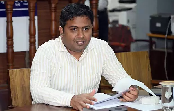 ದ.ಕ. ಜಿಲ್ಲೆಯಲ್ಲಿ ಗಿರಿಶಿಖರಗಳ ಚಾರಣ ನಿಷೇಧ ಹಿಂಪಡೆದ ಡಿಸಿ ಮುಲ್ಲೈ ಮುಗಿಲನ್