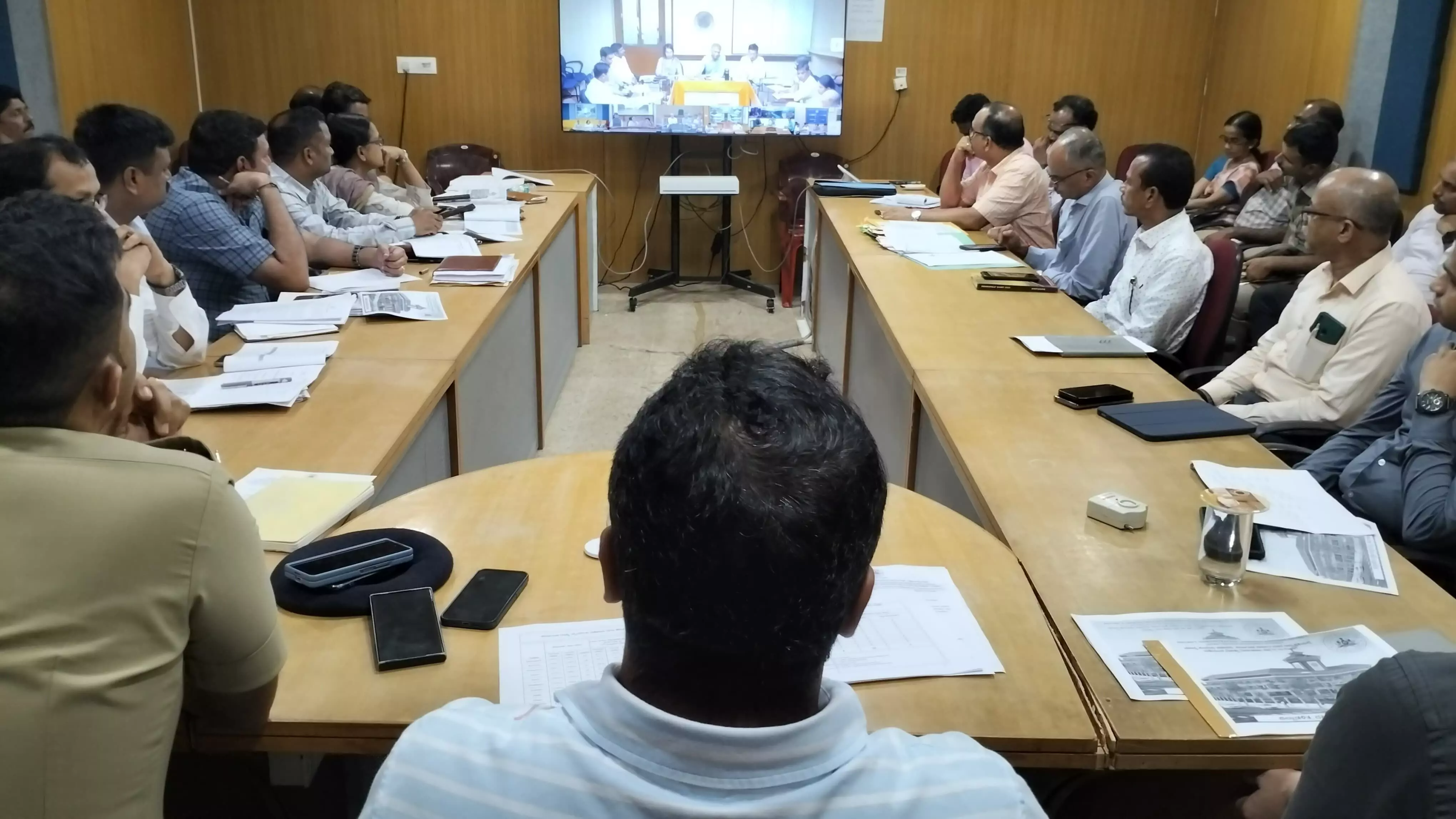 ಶಿಥಿಲಗೊಂಡಿರುವ ಕಟ್ಟಡದಲ್ಲಿರುವ ಶಾಲೆ, ಅಂಗನವಾಡಿಗಳ ಸ್ಥಳಾಂತರಕ್ಕೆ ಸಚಿವ ಕೃಷ್ಣ ಬೈರೇಗೌಡ ಸೂಚನೆ