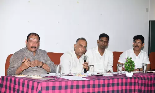 ವೆನ್‌ಲಾಕ್ ಆಸ್ಪತ್ರೆಯಲ್ಲಿ 35 ಬೆಡ್ ಗಳ ಡಯಾಲಿಸಿಸ್ ಘಟಕ ಆರಂಭಿಸಲು ಸಚಿವ ದಿನೇಶ್ ಗುಂಡೂರಾವ್ ಸೂಚನೆ