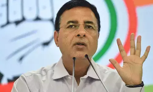 ಮೋದಿ ಸರಕಾರದಿಂದ ಸಿದ್ದರಾಮಯ್ಯ ವಿರುದ್ಧ ರಾಜಕೀಯ ಹಗೆತನ : ಸುರ್ಜೇವಾಲ