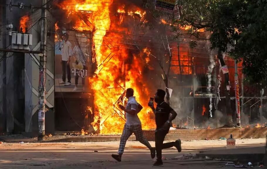 ಬಾಂಗ್ಲಾದೇಶದಲ್ಲಿ ಮುಸ್ಲಿಮರಿಂದ ದಾಳಿಗಳ ಕುರಿತು ಸುಳ್ಳು ಮಾಹಿತಿಗಳನ್ನು ಹರಡುತ್ತಿರುವ ಬಲಪಂಥೀಯರು: ಬಿಬಿಸಿ ವರದಿ