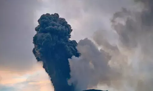 ರಶ್ಯಾ: 7.2 ತೀವ್ರತೆಯ ಭೂಕಂಪನ ಸಂಭವಿಸಿದ ಬೆನ್ನಲ್ಲೇ ಶಿವೆಲುಚ್ ಜ್ವಾಲಾಮುಖಿ ಸ್ಫೋಟ