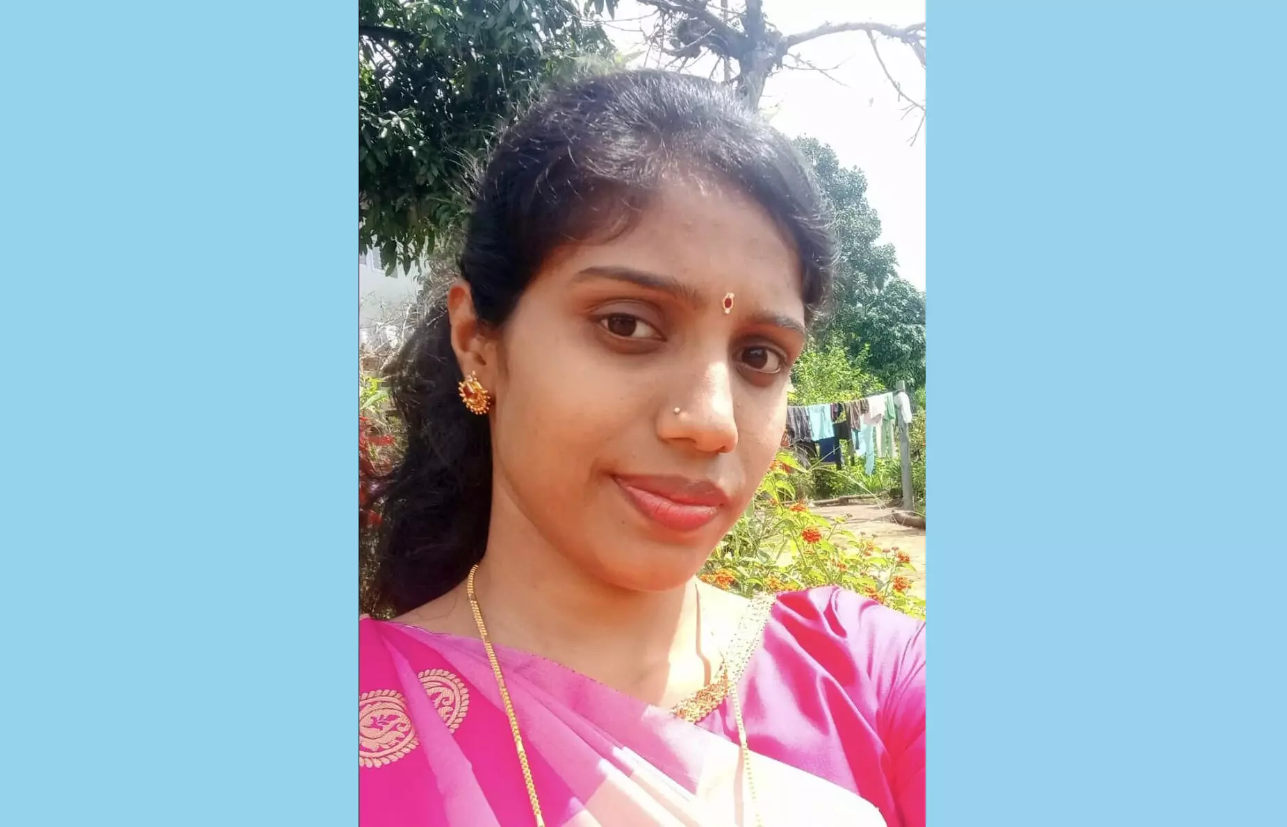 ಮೂಡಿಗೆರೆ | ವಿವಾಹಿತೆಯ ಅನುಮಾನಾಸ್ಪದ ಸಾವು: ಪತಿ, ಅತ್ತೆ, ಮಾವ ಪೊಲೀಸ್ ವಶಕ್ಕೆ ಮೂಡಿಗೆರೆ | ವಿವಾಹಿತೆಯ ಅನುಮಾನಾಸ್ಪದ ಸಾವು: ಪತಿ, ಅತ್ತೆ, ಮಾವ ಪೊಲೀಸ್ ವಶಕ್ಕೆ