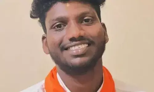 ಮಂಜೇಶ್ವರ | ಮನೆ ಟೆರೇಸ್ ಮೇಲೆ ಬಿದ್ದಿದ್ದ ತೆಂಗಿನ ಗರಿ ತೆಗೆಯುವ ವೇಳೆ ವಿದ್ಯುತ್ ಆಘಾತ: ಯುವಕ ಮೃತ್ಯು