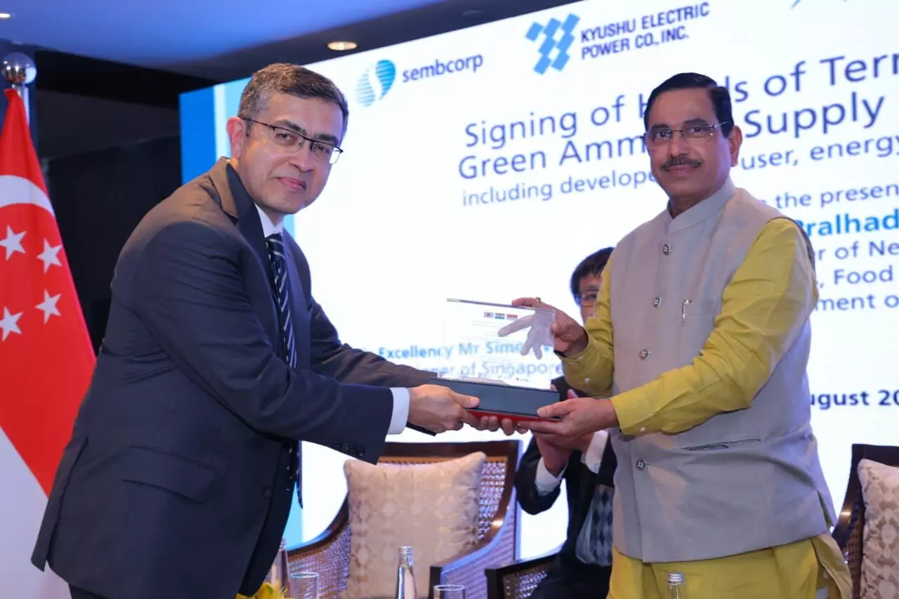 ಜಪಾನ್ಗೆ ಭಾರತದಿಂದ ಹಸಿರು ಅಮೋನಿಯಾ ರಫ್ತು ; ಉಭಯ ರಾಷ್ಟ್ರಗಳು ಒಪ್ಪಂದಕ್ಕೆ ಸಹಿ ಜಪಾನ್ಗೆ ಭಾರತದಿಂದ ಹಸಿರು ಅಮೋನಿಯಾ ರಫ್ತು ; ಉಭಯ ರಾಷ್ಟ್ರಗಳು ಒಪ್ಪಂದಕ್ಕೆ ಸಹಿ