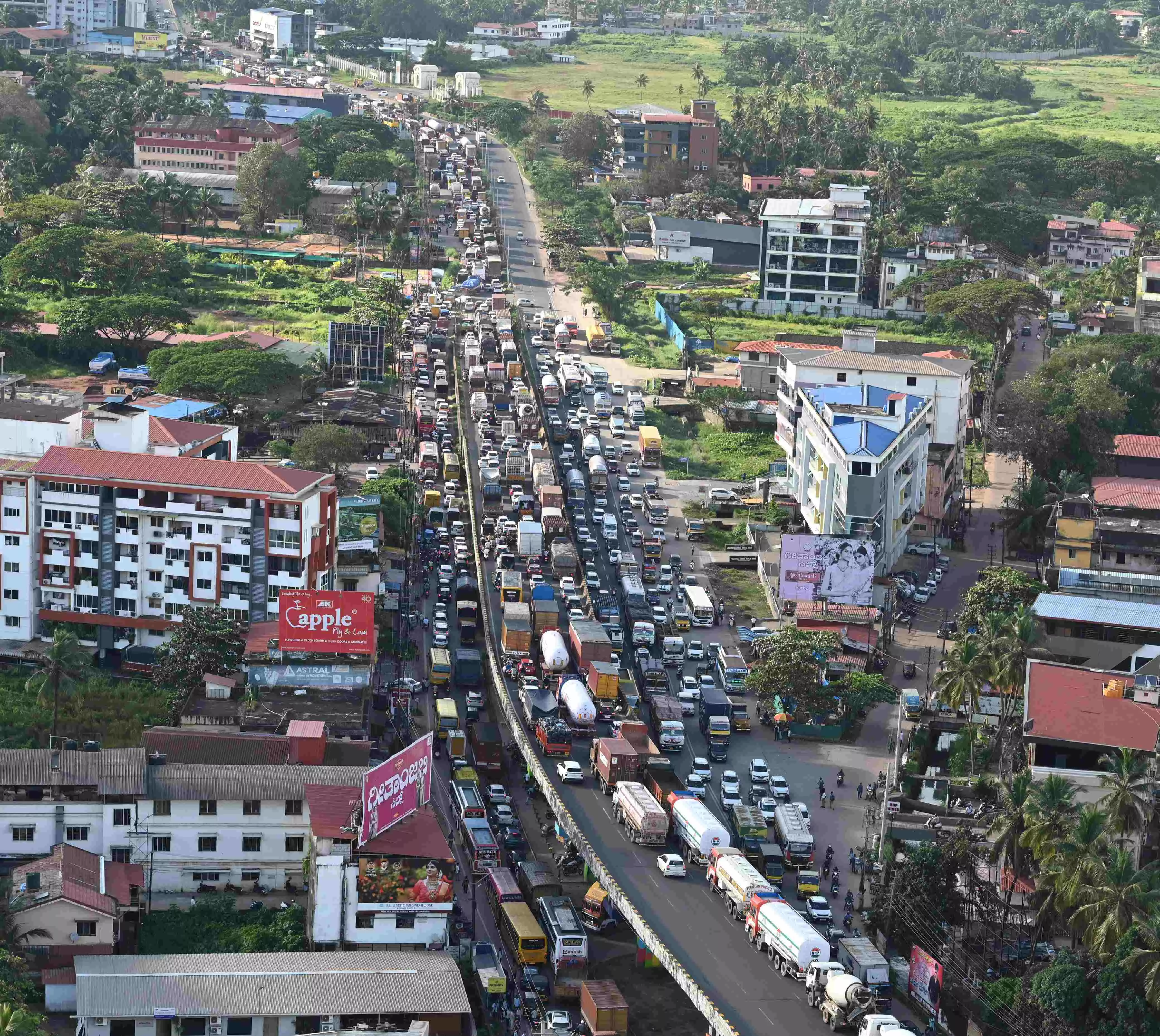 ಕೂಳೂರು ಹಳೆ ಸೇತುವೆ ದುರಸ್ತಿ: ವಾಹನಗಳ ಸಂಚಾರ ಅಸ್ತವ್ಯಸ್ತ
