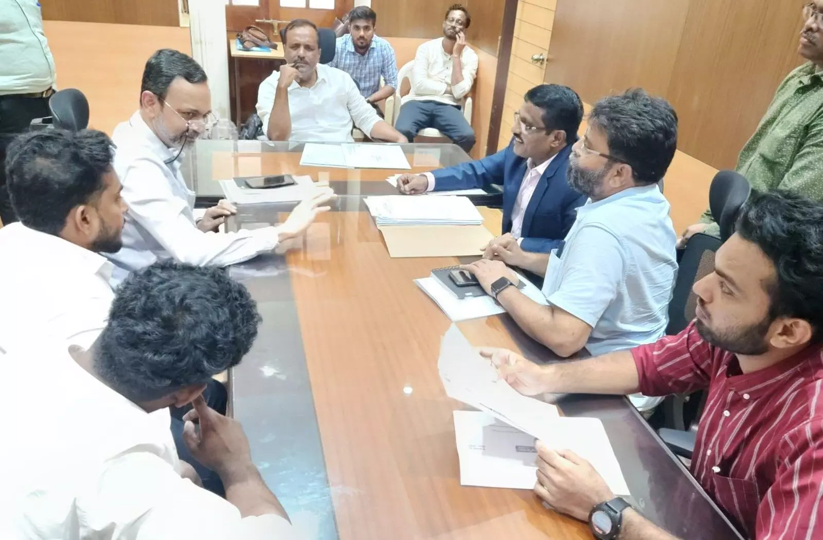 ಮಂಗಳೂರು ವಿವಿ ವಿದ್ಯಾರ್ಥಿಗಳ ಅಂಕಪಟ್ಟಿ ಸಮಸ್ಯೆ: ಹಿರಿಯ ಅಧಿಕಾರಿಗಳ ಜೊತೆ ಚರ್ಚೆ ನಡೆಸಿದ ಸ್ಪೀಕರ್ ಯು.ಟಿ ಖಾದರ್