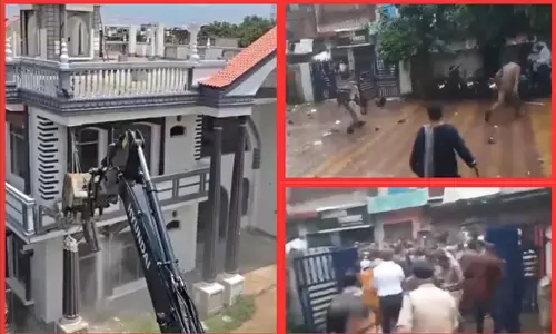 ಮಧ್ಯಪ್ರದೇಶ | ಪೊಲೀಸ್ ಠಾಣೆಯ ಮೇಲೆ ಕಲ್ಲು ತೂರಾಟ ಆರೋಪ : ಕಾಂಗ್ರೆಸ್ ಮಾಜಿ ನಾಯಕ ಹಾಜಿ ಶಹಝಾದ್ ಅಲಿಯ ಬಂಗಲೆ ನೆಲಸಮ