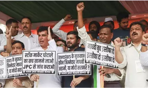 ಅದಾನಿ ವಿರುದ್ಧದ ಆರೋಪದ ತನಿಖೆ | ಸೆಬಿ ಮುಖ್ಯಸ್ಥೆ ರಾಜೀನಾಮೆಗೆ ಆಗ್ರಹಿಸಿ ಕಾಂಗ್ರೆಸ್ ಮುಷ್ಕರ