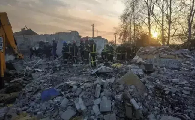 ಖಾರ್ಕಿವ್ ಪ್ರಾಂತದ ಪ್ರದೇಶ ಮರು ವಶಪಡಿಸಿಕೊಂಡ ಉಕ್ರೇನ್ ಖಾರ್ಕಿವ್ ಪ್ರಾಂತದ ಪ್ರದೇಶ ಮರು ವಶಪಡಿಸಿಕೊಂಡ ಉಕ್ರೇನ್