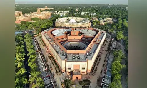 ವಕ್ಫ್ ಮಸೂದೆಯ ಜಂಟಿ ಸದನ ಸಮಿತಿ ಸಭೆ| ಸದಸ್ಯರ ತೀಕ್ಷ್ಣ ಪ್ರಶ್ನೆಗಳಿಗೆ ಸಮರ್ಪಕ ಉತ್ತರ ನೀಡದ ಸಚಿವಾಲಯ!