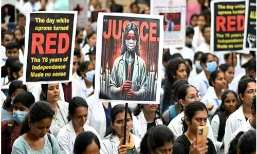 ಕೋಲ್ಕತಾ ವೈದ್ಯೆಯ ಅತ್ಯಾಚಾರ, ಕೊಲೆ ಪ್ರಕರಣದಲ್ಲಿ ಹಲವರು ಶಾಮೀಲು: ಮುಖ್ಯ ಆರೋಪಿಯ ತಾಯಿಯ ಹೇಳಿಕೆ