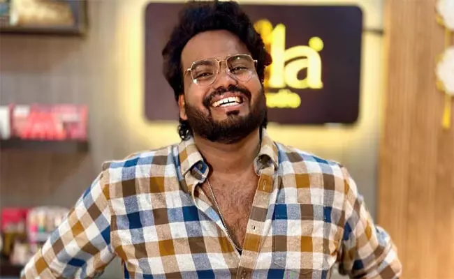 ಅಪ್ರಾಪ್ತ ಬಾಲಕಿಗೆ ಲೈಂಗಿಕ ಕಿರುಕುಳ ಆರೋಪ | ಮಲಯಾಳಿ ಯೂಟ್ಯೂಬರ್ ವಿಜೆ ಮಚಾನ್ ಬಂಧನ ಅಪ್ರಾಪ್ತ ಬಾಲಕಿಗೆ ಲೈಂಗಿಕ ಕಿರುಕುಳ ಆರೋಪ | ಮಲಯಾಳಿ ಯೂಟ್ಯೂಬರ್ ವಿಜೆ ಮಚಾನ್ ಬಂಧನ