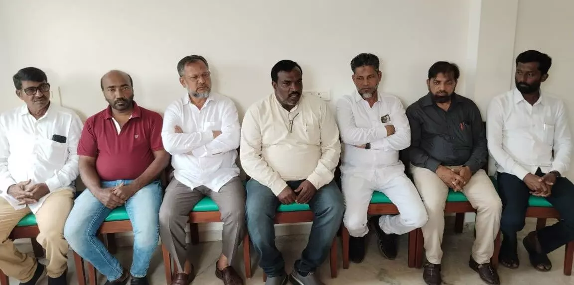 ಕಾರ್ಕಳ ಯುವತಿಯ ಅತ್ಯಾಚಾರ ಪ್ರಕರಣದ ಆರೋಪಿಗೆ ಕಠಿಣ ಶಿಕ್ಷೆ ವಿಧಿಸಿ: ಮೊಹಮ್ಮದ್ ಶರೀಫ್ ಕಾರ್ಕಳ ಯುವತಿಯ ಅತ್ಯಾಚಾರ ಪ್ರಕರಣದ ಆರೋಪಿಗೆ ಕಠಿಣ ಶಿಕ್ಷೆ ವಿಧಿಸಿ: ಮೊಹಮ್ಮದ್ ಶರೀಫ್