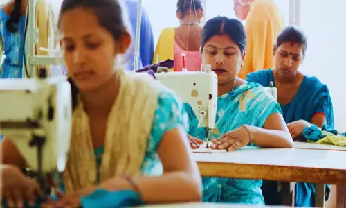 14 ಟ್ರಿಲಿಯನ್ ಆರ್ಥಿಕತೆಯ ಕೊಡುಗೆ ನೀಡಬೇಕಾದರೆ 40 ಕೋಟಿ ಮಹಿಳಾ ಶ್ರಮಿಕ ಶಕ್ತಿಯ ಸೇರ್ಪಡೆ ಅಗತ್ಯ: ವರದಿ
