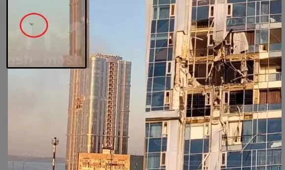 ರಶ್ಯದ 38 ಅಂತಸ್ತಿನ ವಸತಿ ಸಂಕೀರ್ಣಕ್ಕೆ ಉಕ್ರೇನ್ ಡ್ರೋನ್ ದಾಳಿ! ರಶ್ಯದ 38 ಅಂತಸ್ತಿನ ವಸತಿ ಸಂಕೀರ್ಣಕ್ಕೆ ಉಕ್ರೇನ್ ಡ್ರೋನ್ ದಾಳಿ!