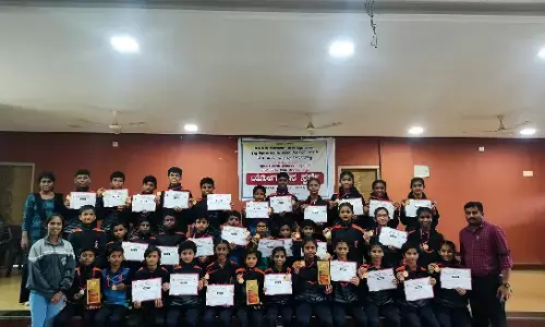 ಯೋಗಾಸನ ಸ್ಪರ್ಧೆ: ಆಳ್ವಾಸ್ ಕನ್ನಡ ಮಾಧ್ಯಮ ಶಾಲೆಗೆ ಪ್ರಶಸ್ತಿ