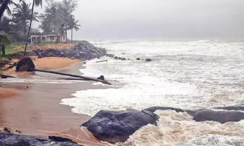 ಕರಾವಳಿಯ ಕಡಲ್ಕೊರೆತ ಸಮಸ್ಯೆಗೆ ಸಿಗದ ಮುಕ್ತಿ: ಮರೀಚಿಕೆಯಾದ ಶಾಶ್ವತ ಪರಿಹಾರ