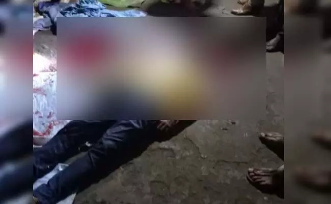 ಚಿಕ್ಕಮಗಳೂರು: ಬಂದೂಕು ಸ್ವಚ್ಛ ಮಾಡುವ ವೇಳೆ ಆಕಸ್ಮಿಕವಾಗಿ ಗುಂಡು ಸಿಡಿದು ವ್ಯಕ್ತಿ ಮೃತ್ಯು! ಚಿಕ್ಕಮಗಳೂರು: ಬಂದೂಕು ಸ್ವಚ್ಛ ಮಾಡುವ ವೇಳೆ ಆಕಸ್ಮಿಕವಾಗಿ ಗುಂಡು ಸಿಡಿದು ವ್ಯಕ್ತಿ ಮೃತ್ಯು!