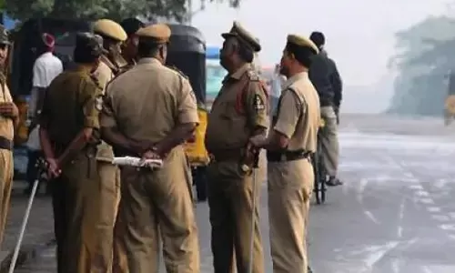 ಉತ್ತರಪ್ರದೇಶ| ಮನೆಯಲ್ಲಿ ಗೋಮಾಂಸ ಸಂಗ್ರಹಿಸಲಾಗಿದೆ ಎಂದು ಶಂಕಿಸಿ ಪೊಲೀಸ್ ದಾಳಿ: ಆಘಾತದಿಂದ ಮಹಿಳೆ ಮೃತ್ಯು