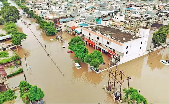 ತಿನ್ನಲು ಏನೂ ಇಲ್ಲ, 20 ವರ್ಷಗಳ ನಂತರ ಈ ಸ್ಥಿತಿ ಬಂದಿದೆ: ಗುಜರಾತ್ ಪ್ರವಾಹ ಸಂತ್ರಸ್ತರ ಅಳಲು