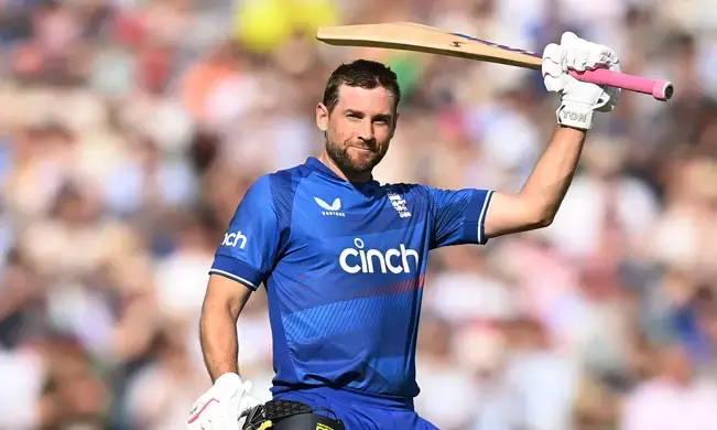 ಇಂಗ್ಲೆಂಡ್‌ನ ಮಾಜಿ ಅಗ್ರ ರ‍್ಯಾಂಕಿನ ಟಿ-20 ಬ್ಯಾಟರ್ ಡೇವಿಡ್ ಮಲನ್ ಕ್ರಿಕೆಟಿಗೆ ವಿದಾಯ