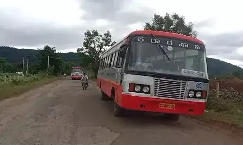 ಚಾಮರಾಜನಗರ: ಸಿಡಿದ ಕೆಎಸ್ಸಾರ್ಟಿಸಿ ಬಸ್ಸಿನ ಟಯರ್;‌ ಅಪಾಯದಿಂದ ಪಾರಾದ ಪ್ರಯಾಣಿಕರು