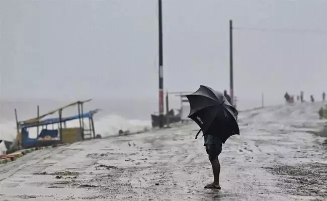 ಜಪಾನ್‍ನಲ್ಲಿ ಚಂಡಮಾರುತ: 5 ಮಂದಿ ಸಾವು; 81 ಮಂದಿಗೆ ಗಾಯ