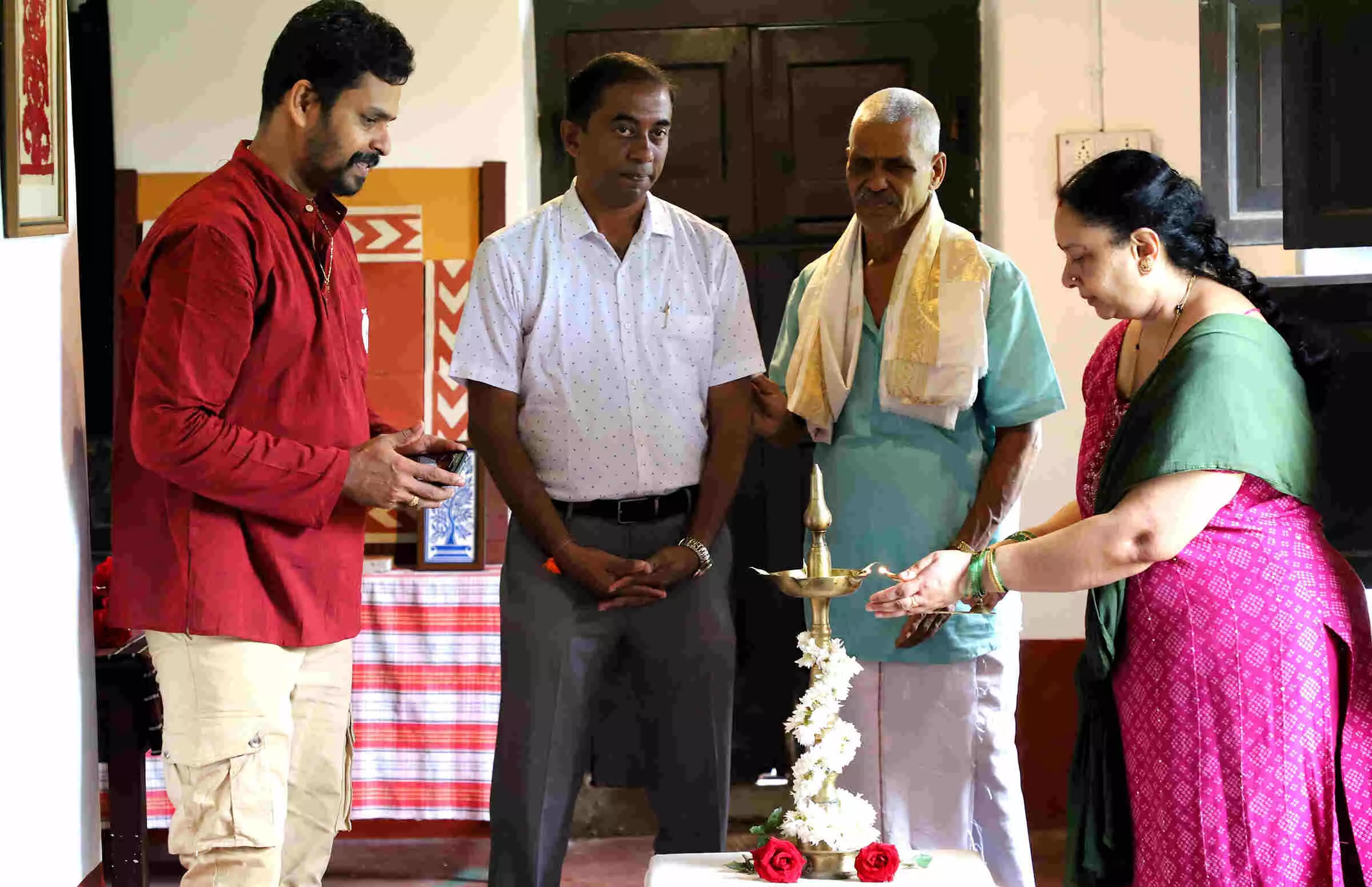 ಕಾವಿ ಕಲೆಯ ಪ್ರಯೋಗಾತ್ಮಕ ಪ್ರದರ್ಶನ ‘ಕಾವಿ ವೈವಿಧ್ಯ’ ಉದ್ಘಾಟನೆ