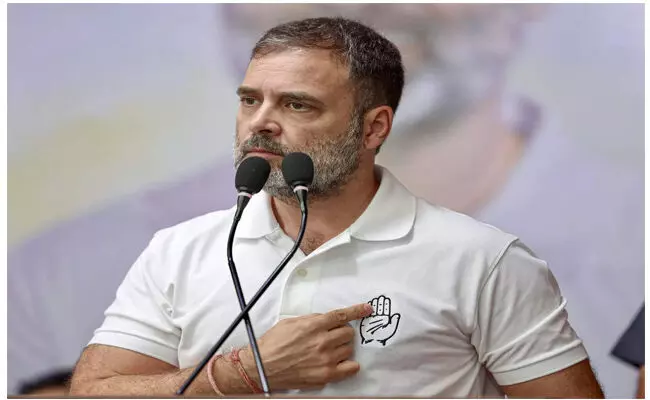 ಮುಸ್ಲಿಮರ ಮೇಲೆ ದಾಳಿಗಳಿಗೆ ಸರಕಾರಿ ಯಂತ್ರವು ಮೂಕಪ್ರೇಕ್ಷಕನಾಗಿದೆ: ರಾಹುಲ್ ಗಾಂಧಿ ಮುಸ್ಲಿಮರ ಮೇಲೆ ದಾಳಿಗಳಿಗೆ ಸರಕಾರಿ ಯಂತ್ರವು ಮೂಕಪ್ರೇಕ್ಷಕನಾಗಿದೆ: ರಾಹುಲ್ ಗಾಂಧಿ