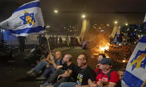 ಸಾರ್ವತ್ರಿಕ ಮುಷ್ಕರಕ್ಕೆ ಇಸ್ರೇಲ್ ಭಾಗಶಃ ಸ್ತಬ್ಧ | ಕದನ ವಿರಾಮ ಒಪ್ಪಂದಕ್ಕೆ ಸರಕಾರದ ಮೇಲೆ ಒತ್ತಡ