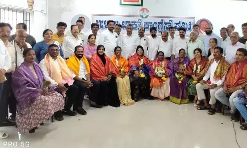 ಉಳ್ಳಾಲ : ಬ್ಲಾಕ್ ಕಾಂಗ್ರೆಸ್ ವತಿಯಿಂದ ನಗರಸಭೆ ಅಧ್ಯಕ್ಷ, ಉಪಾಧ್ಯಕ್ಷರಿಗೆ ಸನ್ಮಾನ