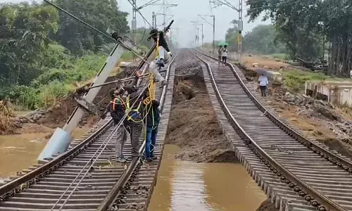 ಭಾರೀ ಮಳೆಗೆ ತತ್ತರಿಸಿದ ತೆಲಂಗಾಣ, ಆಂಧ್ರಪ್ರದೇಶ: 35 ಮಂದಿ ಮೃತ್ಯು