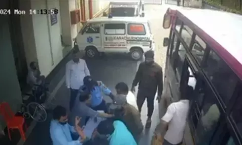 ದೇರಳಕಟ್ಟೆ | ಮಹಿಳೆ ಅಸ್ವಸ್ಥ; ಬಸ್ಸನ್ನು ನೇರ ಆಸ್ಪತ್ರೆಗೆ ಕೊಂಡೊಯ್ದು ಮಾನವೀಯತೆ ಮೆರೆದ ಬಸ್ ಚಾಲಕ, ನಿರ್ವಾಹಕ