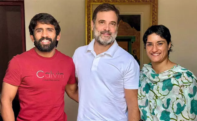 ಹರ್ಯಾಣ ಚುನಾವಣೆಯಲ್ಲಿ ಕಾಂಗ್ರೆಸ್ ಅಭ್ಯರ್ಥಿಗಳಾಗಿ ವಿನೇಶ್ ಫೋಗಟ್, ಬಜರಂಗ್ ಪುನಿಯಾ ಸ್ಪರ್ಧೆ: ವರದಿ