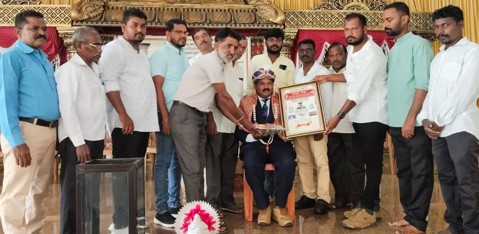 ಡಾ.ಉದಯ್ ಕುಮಾರ್ ತಲ್ಲೂರ್ಗೆ ಸಾರ್ವಜನಿಕ ಸನ್ಮಾನ ಡಾ.ಉದಯ್ ಕುಮಾರ್ ತಲ್ಲೂರ್ಗೆ ಸಾರ್ವಜನಿಕ ಸನ್ಮಾನ