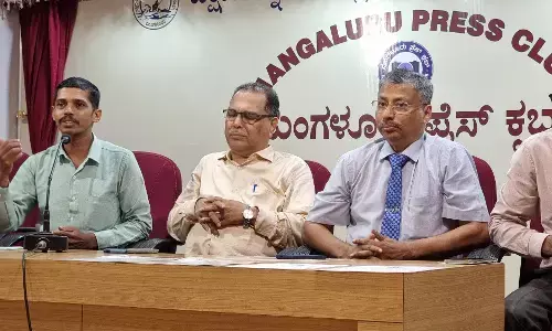 ಮ್ಯಾರಥಾನ್ ಯೋಗ ಬೋಧನೆ: 2 ಗೋಲ್ಡನ್ ಬುಕ್ ಆಫ್ ರೆಕಾರ್ಡ್ ಪ್ರಮಾಣ ಪತ್ರ