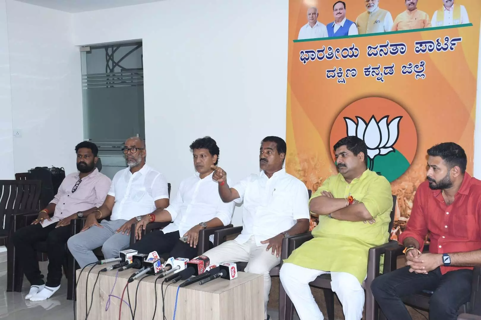 ಪಿಲಿಕುಳ ಕಂಬಳಕ್ಕೆ ಜಿಲ್ಲಾಧಿಕಾರಿಯಿಂದ ಸ್ಥಳೀಯ ಶಾಸಕರ ಕಡೆಗಣನೆ: ಉಮಾನಾಥ ಕೋಟ್ಯಾನ್ ಆರೋಪ