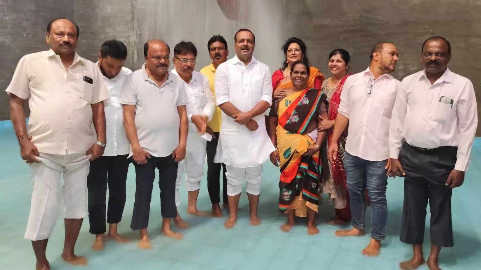 ಚೆಂಬುಗುಡ್ಡೆ: ನಿರ್ಮಾಣಗೊಂಡ ಟ್ಯಾಂಕ್ಗೆ ಪ್ರಾಯೋಗಿಕ ನೀರು ಹರಿಸುವ ಕಾರ್ಯಕ್ಕೆ ಚಾಲನೆ ಚೆಂಬುಗುಡ್ಡೆ: ನಿರ್ಮಾಣಗೊಂಡ ಟ್ಯಾಂಕ್ಗೆ ಪ್ರಾಯೋಗಿಕ ನೀರು ಹರಿಸುವ ಕಾರ್ಯಕ್ಕೆ ಚಾಲನೆ