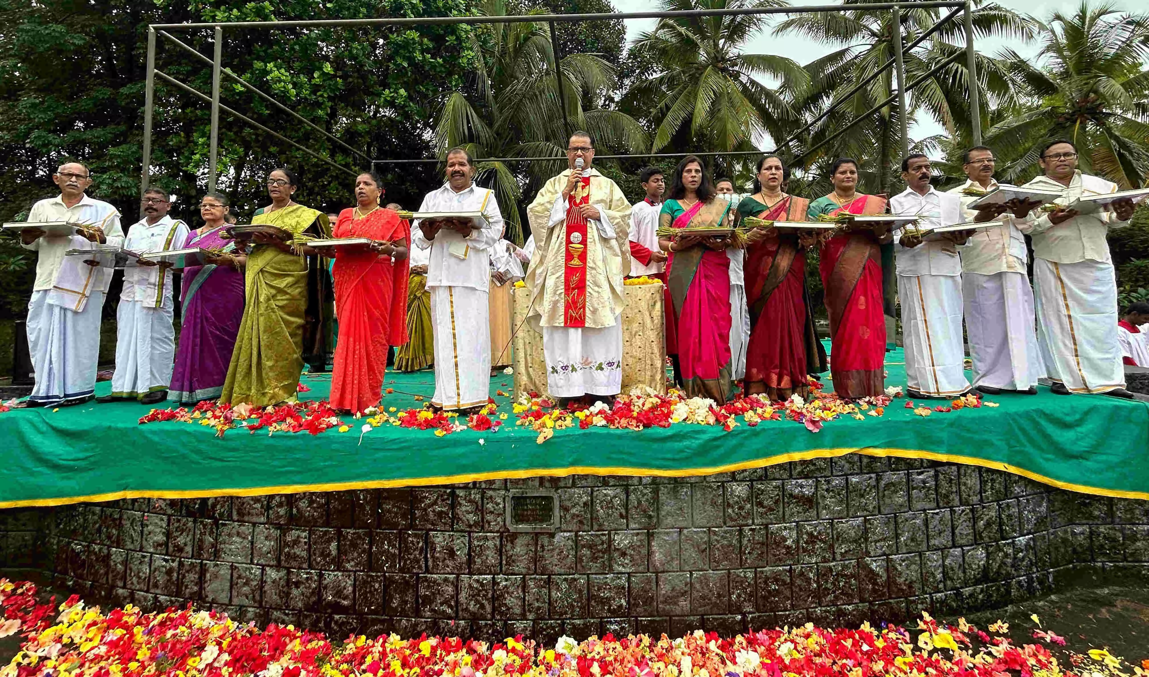 ಉಡುಪಿ ಜಿಲ್ಲೆಯಲ್ಲಿ ಸಂಭ್ರಮದ ಮೊಂತಿ ಫೆಸ್ತ್ ಆಚರಣೆ