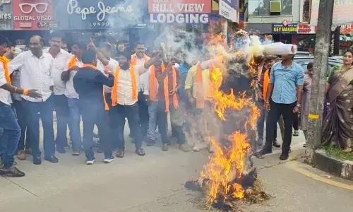 ಮಣಿಪಾಲ| ಬಿಜೆಪಿ ಪ್ರತಿಭಟನೆಯಲ್ಲಿ ಸಿಎಂಗೆ ಅವಮಾನ: ಯುವ ಮೋರ್ಚಾ ಅಧ್ಯಕ್ಷ ಸಹಿತ ಹಲವರ ವಿರುದ್ಧ ಪ್ರಕರಣ ದಾಖಲು
