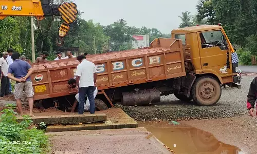 ಕಾರ್ಕಳ: ಆಮೆನಡಿಗೆಯಲ್ಲಿ ಚತುಷ್ಪಥ ರಸ್ತೆ ಕಾಮಗಾರಿ