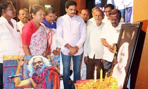 ತಿಪ್ಪೆ ಗುಂಡಿಯಲ್ಲಿ ಬೆಳೆದ ಮಲ್ಲಿಗೆ ಹೂವು...