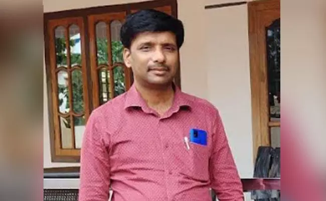 ಮಡಿಕೇರಿ | ಬ್ಯಾಂಕ್‌ನಲ್ಲೇ ವ್ಯವಸ್ಥಾಪಕ ನೇಣು ಬಿಗಿದುಕೊಂಡು ಆತ್ಮಹತ್ಯೆ