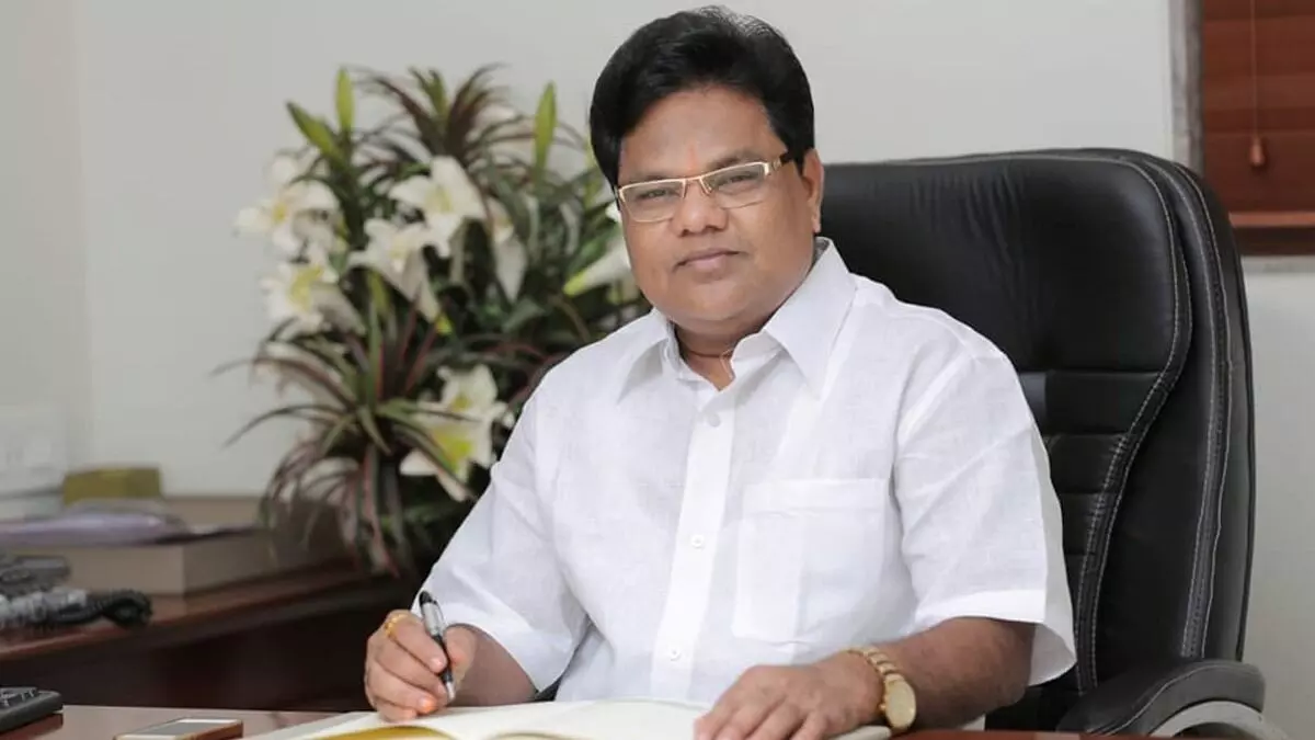 ಮಹಾರಾಷ್ಟ್ರ ಸಚಿವ ತಾನಾಜಿ ಸಾವಂತ್ ಸೋದರಳಿಯನ ನಿವಾಸದ ಹೊರಗೆ ಗುಂಡಿನ ದಾಳಿ ಮಹಾರಾಷ್ಟ್ರ ಸಚಿವ ತಾನಾಜಿ ಸಾವಂತ್ ಸೋದರಳಿಯನ ನಿವಾಸದ ಹೊರಗೆ ಗುಂಡಿನ ದಾಳಿ