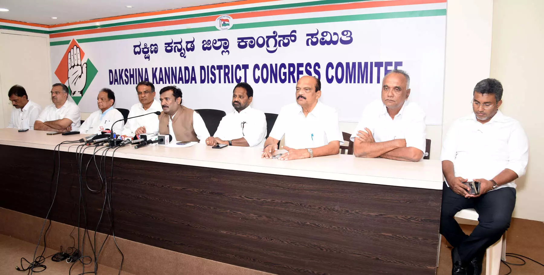 ಪಕ್ಷ ಸಂಘಟನೆಗಾಗಿ ನಾಯಕತ್ವ ಬದಲಾವಣೆಗೆ ಒತ್ತು; ಒಂದೂವರೆ ತಿಂಗಳಲ್ಲಿ ಅನುಷ್ಠಾನ: ಕೆಪಿಸಿಸಿ ಕಾರ್ಯಾಧ್ಯಕ್ಷರು