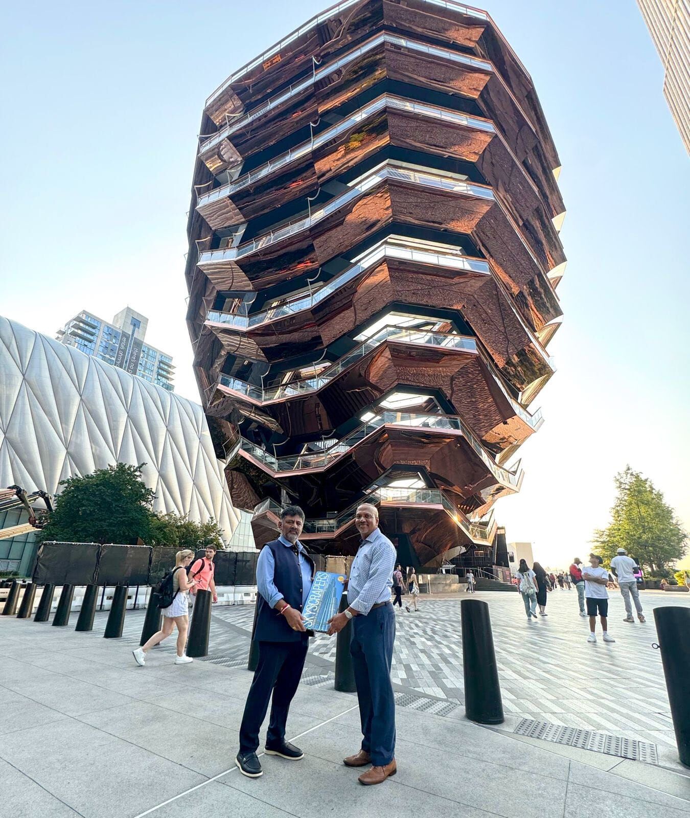 ನ್ಯೂಯಾರ್ಕ್‍ನ ‘ದ ಎಡ್ಜ್’ ಸ್ಕೈಡೆಕ್ ವೀಕ್ಷಿಸಿದ ಉಪಮುಖ್ಯಮಂತ್ರಿ ಡಿ.ಕೆ.ಶಿವಕುಮಾರ್