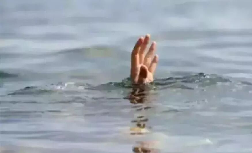 ತುಮಕೂರು | ಗಣೇಶ ವಿಸರ್ಜನೆ ವೇಳೆ ಕೆರೆಗೆ ಇಳಿದಿದ್ದ ಒಂದೇ ಕುಟುಂಬದ ಮೂವರು ಮೃತ್ಯು